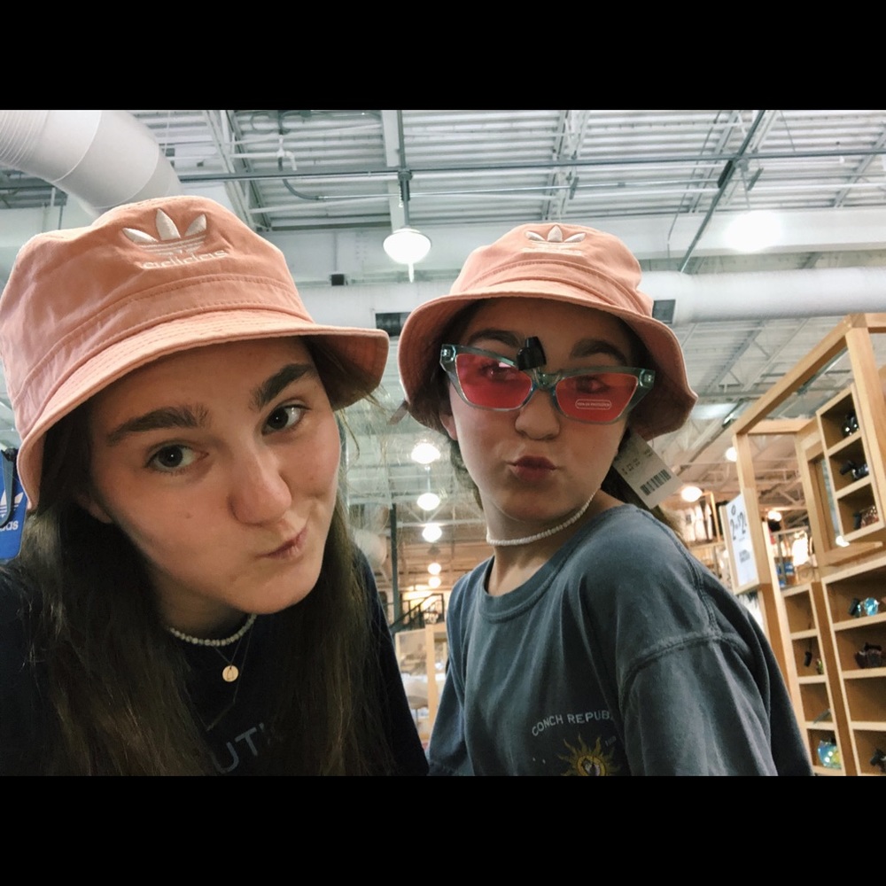 Meet your Posher, Lily